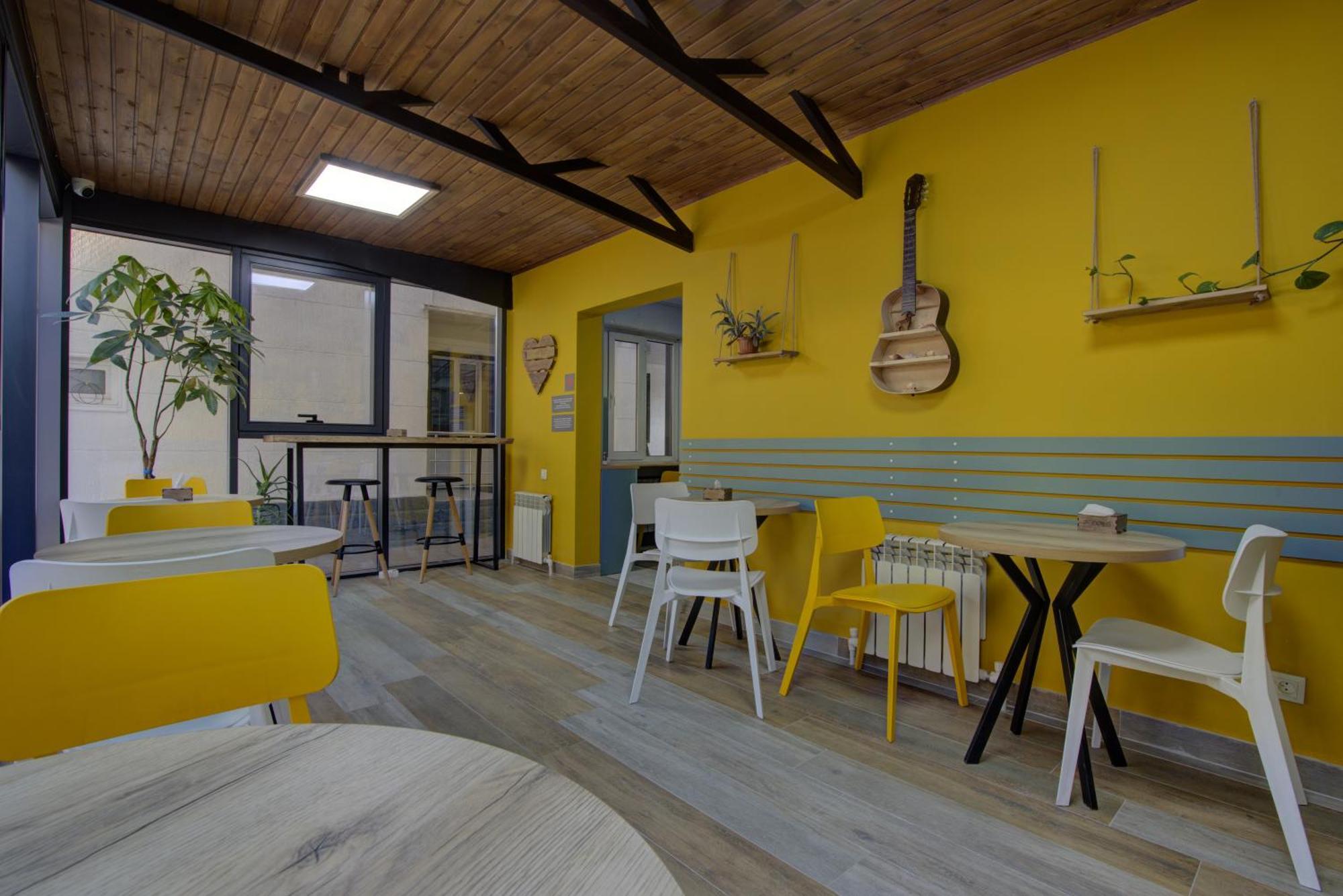 People Hostel & Coworking Bisjkek Eksteriør bilde