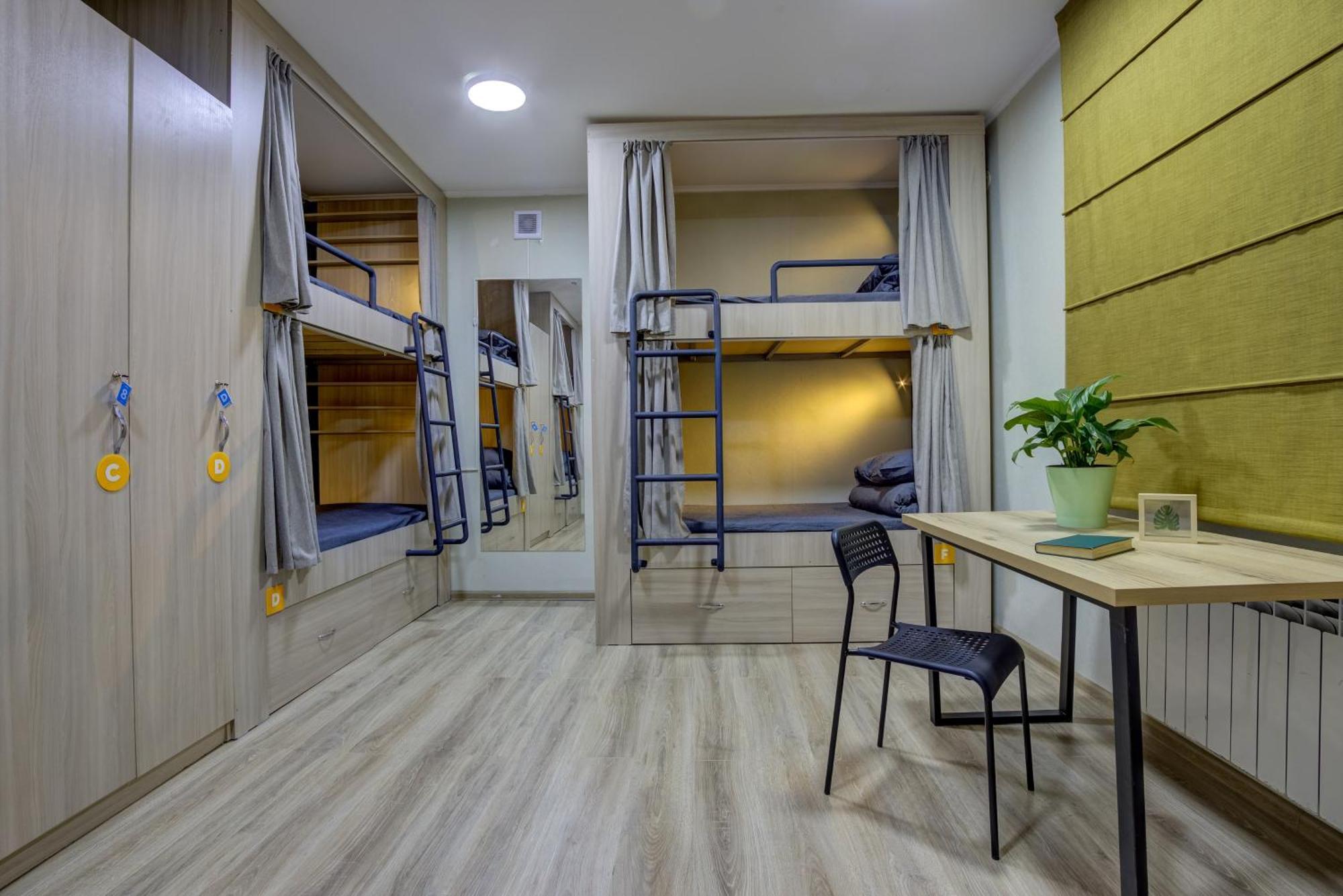 People Hostel & Coworking Bisjkek Eksteriør bilde
