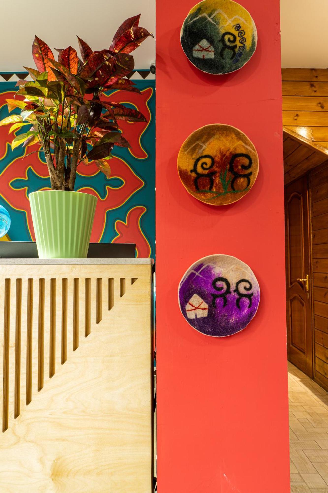 People Hostel & Coworking Bisjkek Eksteriør bilde
