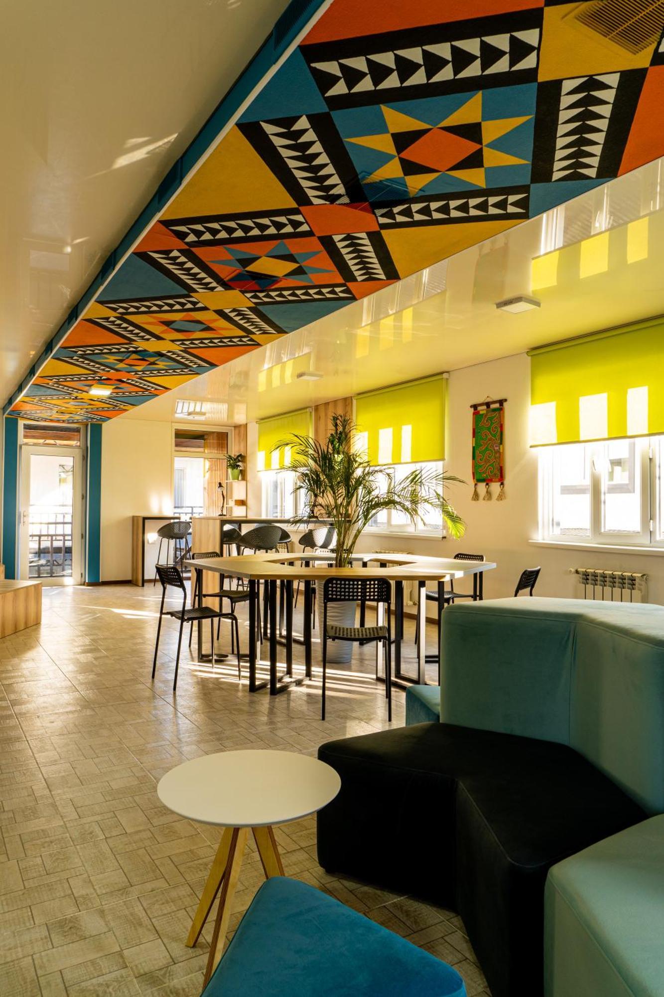 People Hostel & Coworking Bisjkek Eksteriør bilde
